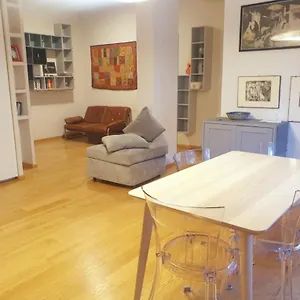 https://cozy-house-roma-gemelli.it-romehotels.com